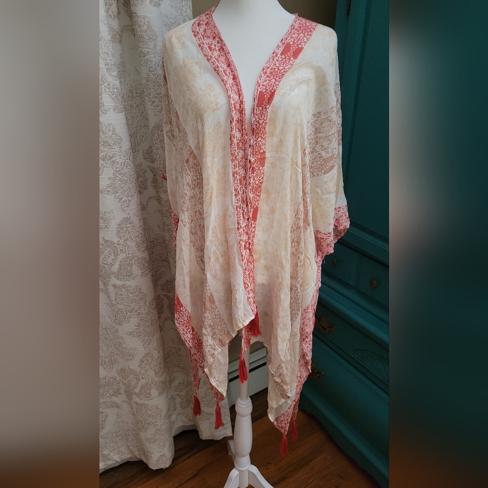 Michael Stars Cream and Red Patterned Kimono